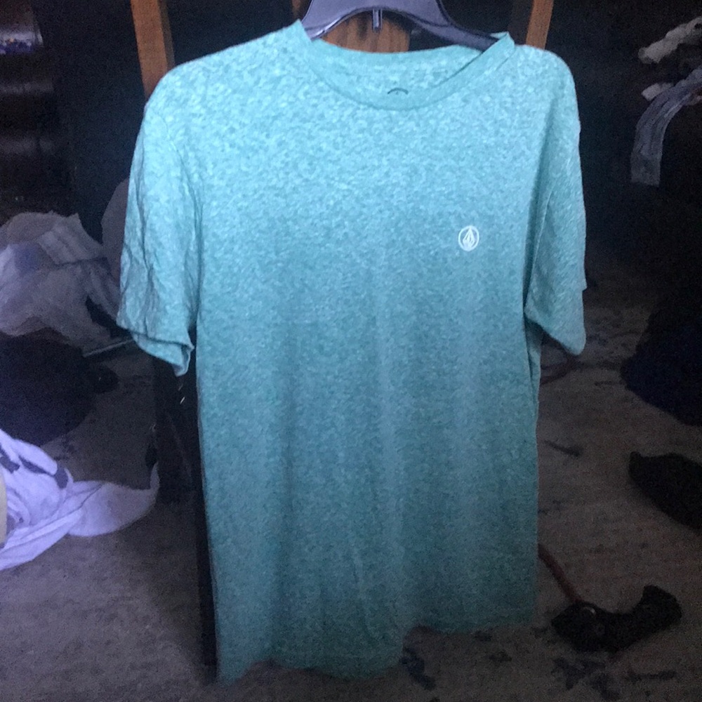 Volcom shirt